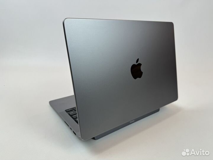 Macbook pro 14 M2 Pro 40 циклов + допы