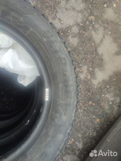 Goodyear Ultragrip Ice Arctic 215/60 R16 99L