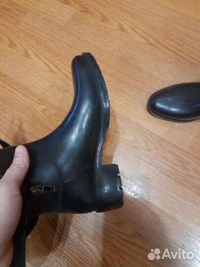 Резиновые сапоги