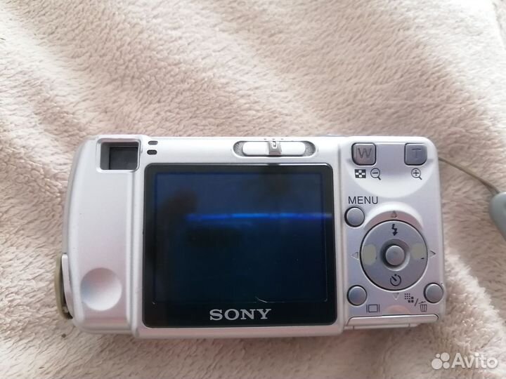 Для запчастей Компактный фотоаппарат Sony DSC-S600