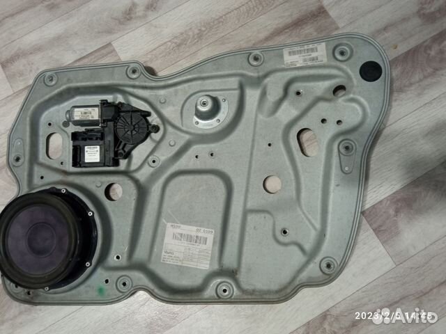 Стеклоподъемник электрический фольксваген