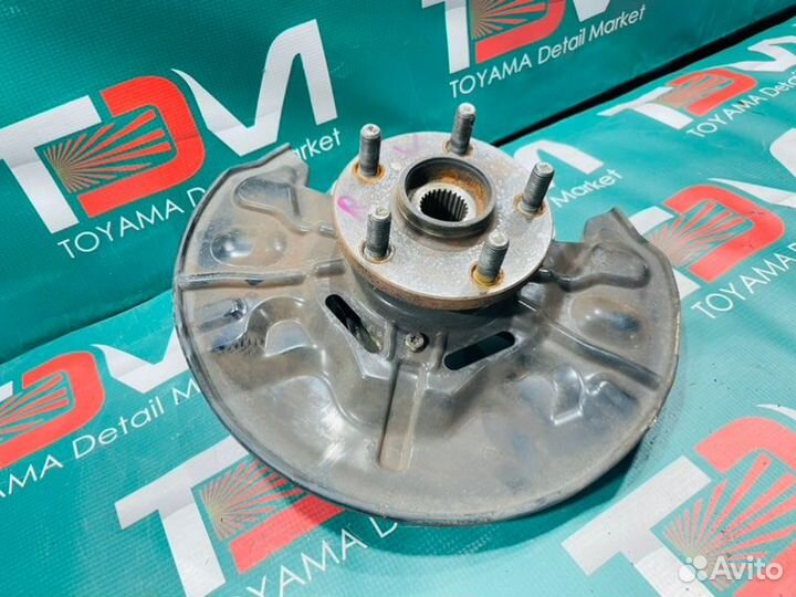 Кулак поворотный передний правый Toyota Avensis