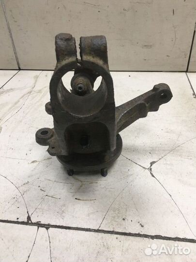 Кулак поворотный передний левый Ford Focus