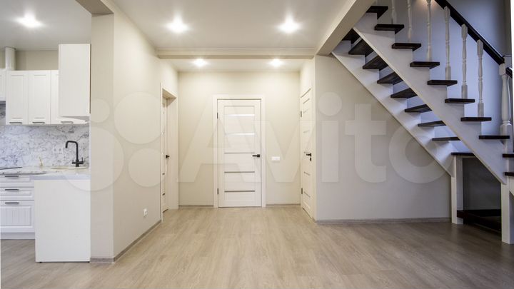 Дом 203 м² на участке 7 сот.