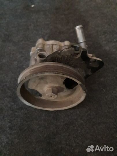 Насос гидроусилителя Nissan sunny