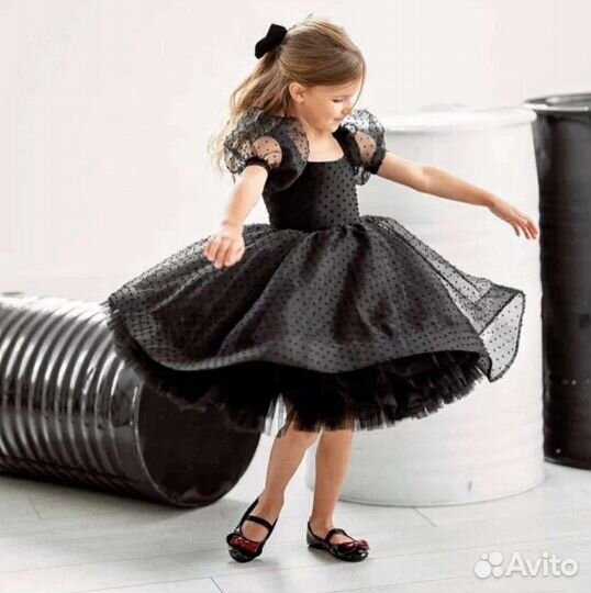 Платье с буфами