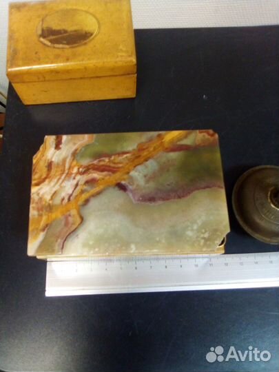 Винтаж. Шкатулки, маслёнка, зажигалка