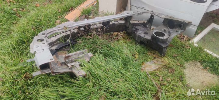 Передняя часть Сааб 9-5