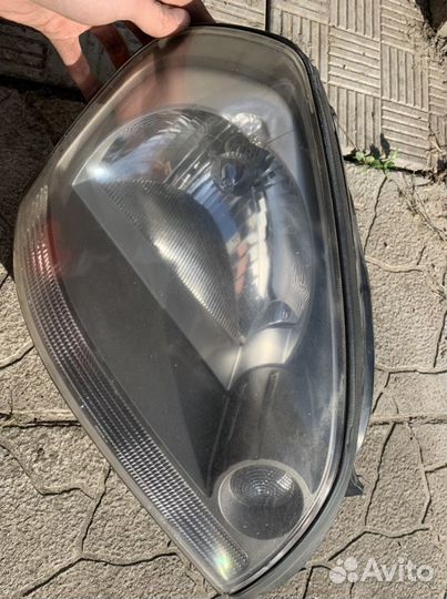 Фары на Hyundai Tucson (1 поколение)