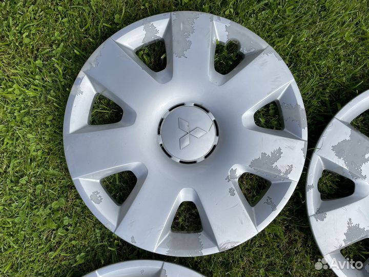 Комплект колпаков r16 Mitsubishi