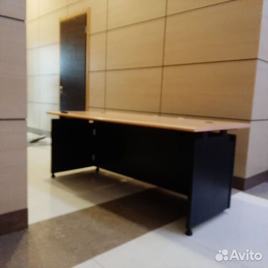 Стол руководителя