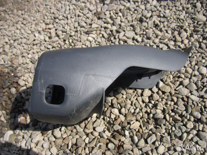 Кожух рулевой колонки Toyota Allex ZZE122 1ZZ-FE
