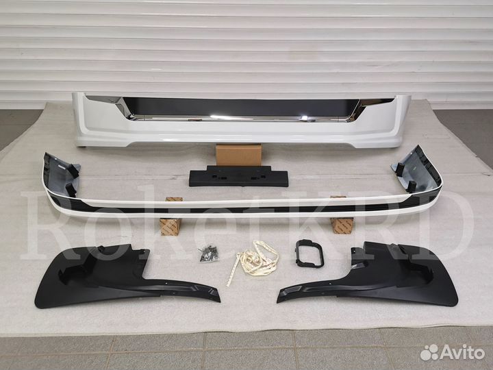 Обвес Toyota Land Cruiser 200 Executive Lounge R74