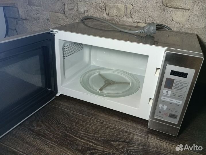 Микроволновая печь