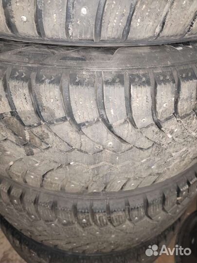 Pirelli Formula Ice FR 215/60 R16