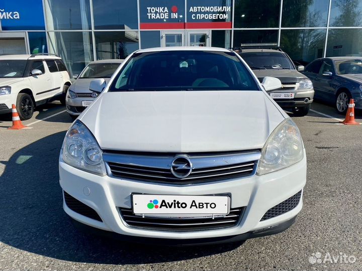 Opel Astra 1.6 МТ, 2013, 213 000 км