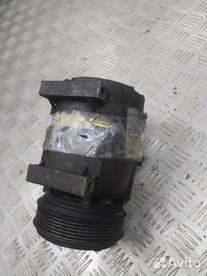 Компрессор кондиционера Renault Scenic 1995-2003