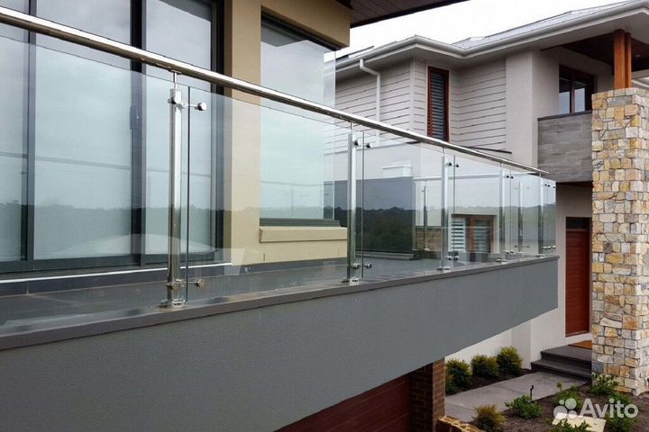 Ограждения из стекла в размере