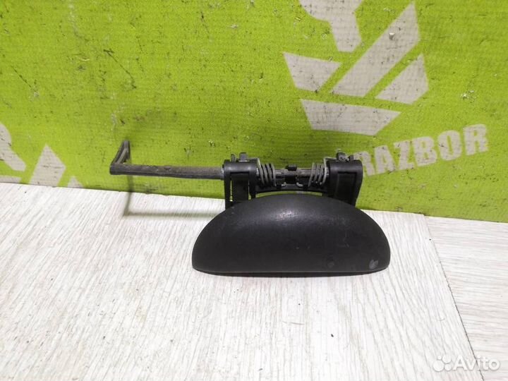 Ручка двери передней наружная правая Пежо 206