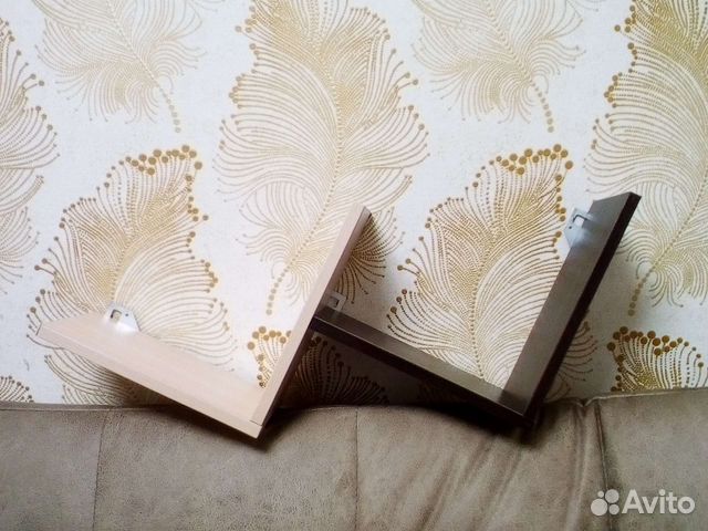 Полка настенная навесная