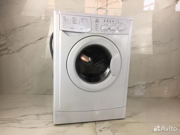 Стиральная машина бу Indesit wiul103