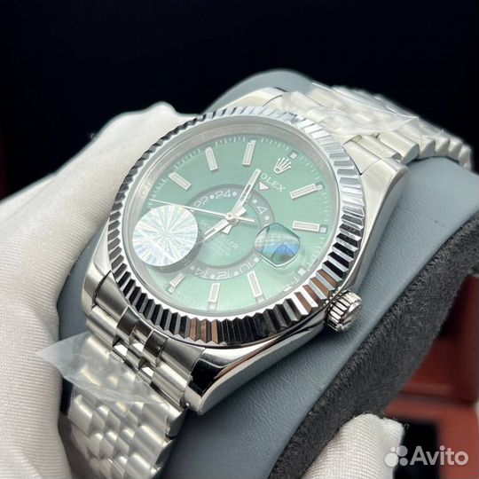 Часы Rolex Sky Dweller