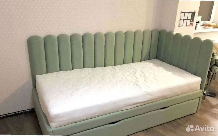 Кровать детская мягкая