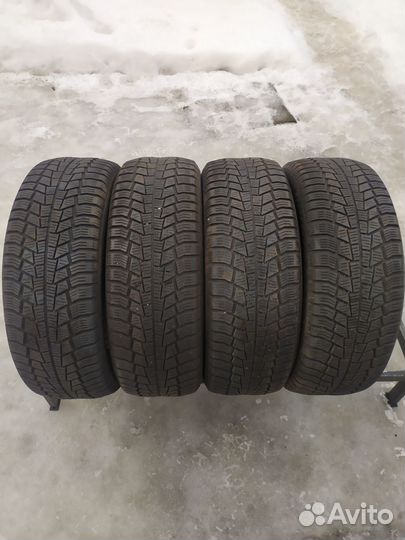 Gislaved Euro Frost 6 215/60 R16 99V
