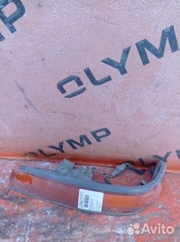 Габарит левый Toyota Hiace LH186 5L 1999