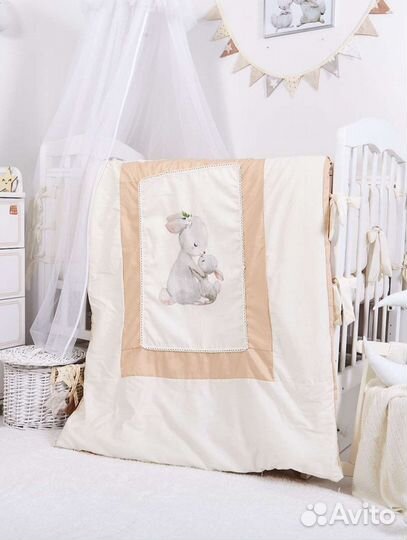 Комплект в детскую кроватку новый