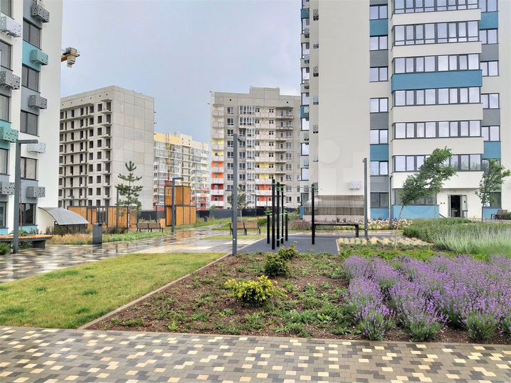 2-к. квартира, 60 м², 3/16 эт.