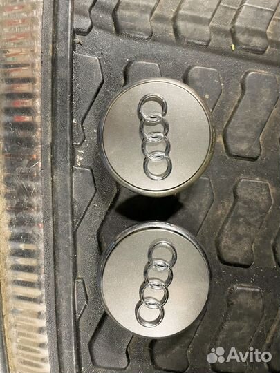 Заглушки на ступицу audi