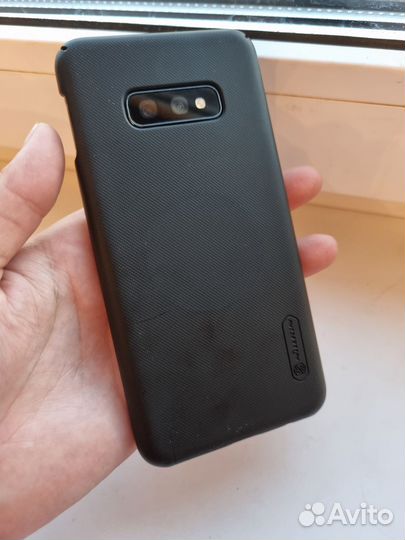 Samsung Galaxy S10e, 6/128 ГБ