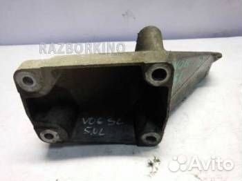 Кронштейн двигателя