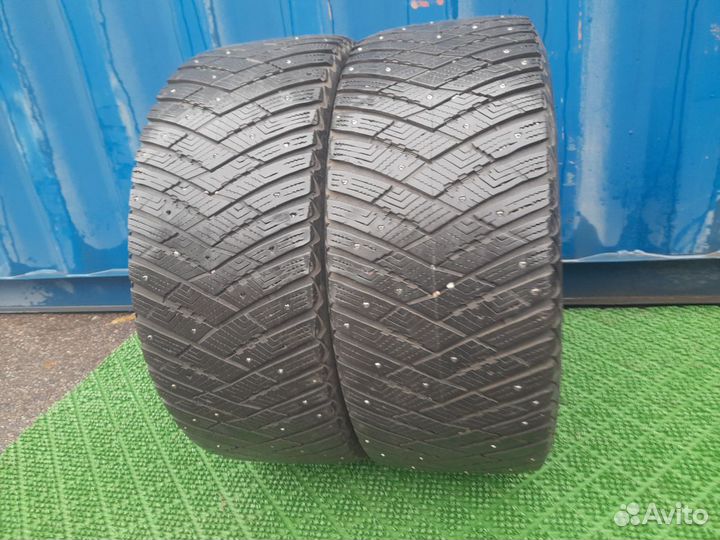 Goodyear UltraGrip Ice Arctic SUV 275/45 R20 121T