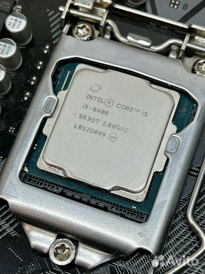 Комплект i5-8400 / DDR4 8Gb / SSD 256G +Win10