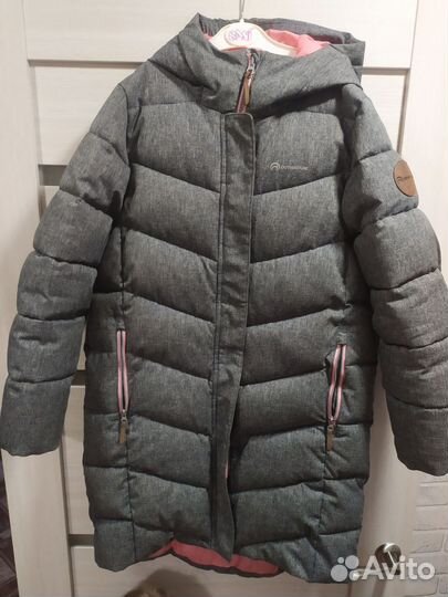 Пуховик для девочки 146