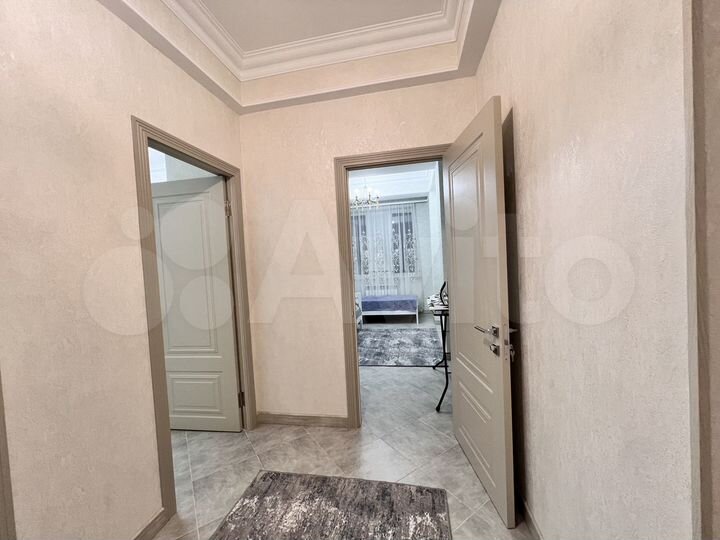 2-к. квартира, 70 м², 6/13 эт.