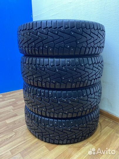 Pirelli Ice Zero 225/65 R17