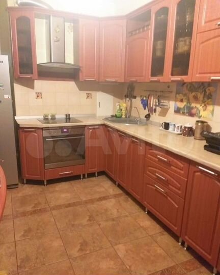 2-к. квартира, 74 м², 2/9 эт.