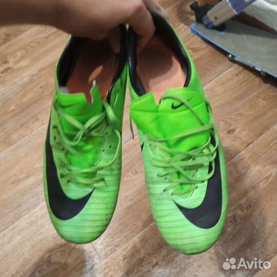Футбольные бутсы nike mercurial