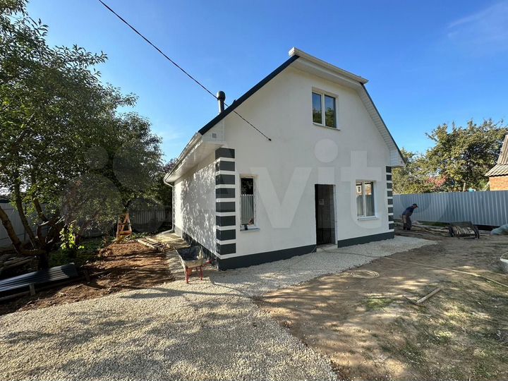 Дом 98 м² на участке 6 сот.