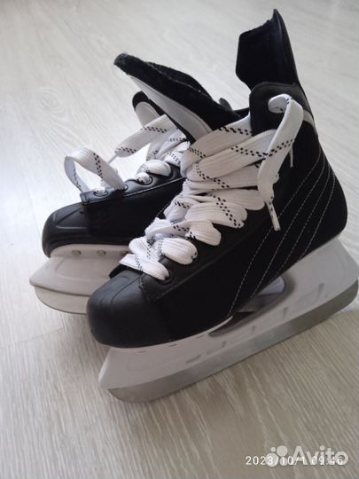 Коньки хоккейные детские