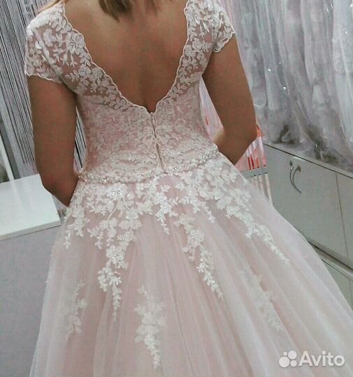 Платье свадебное