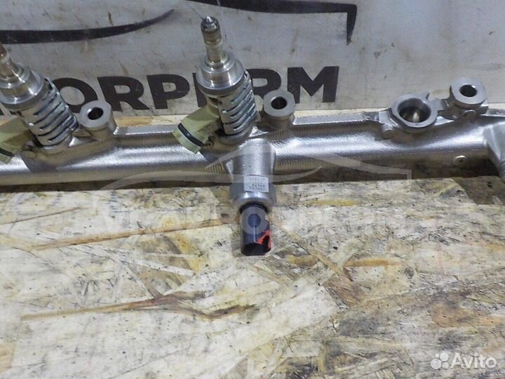 Рампа топливная Lexus LS