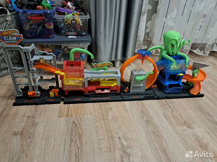 Автомойка с осьминогом Hot Wheels
