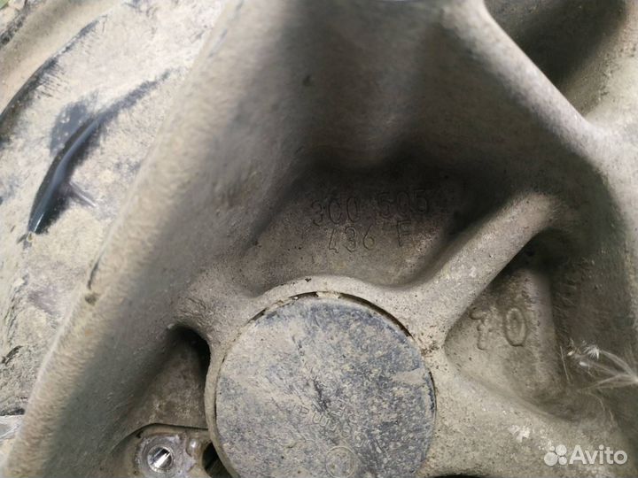 Кулак поворотный прав. зад. Volkswagen Passat