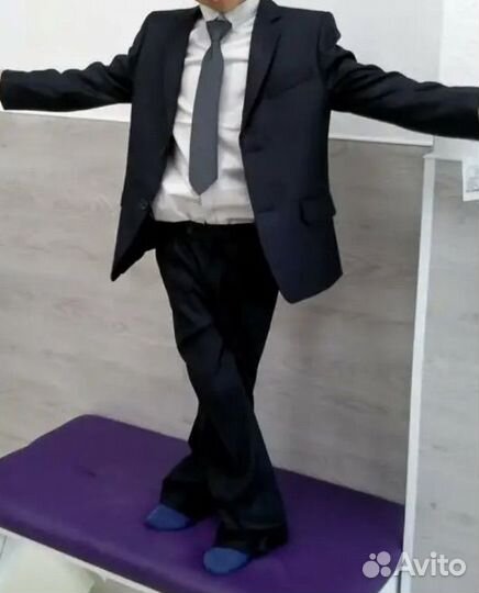 Костюм школьника (пиджак+брюки) 140 р-р