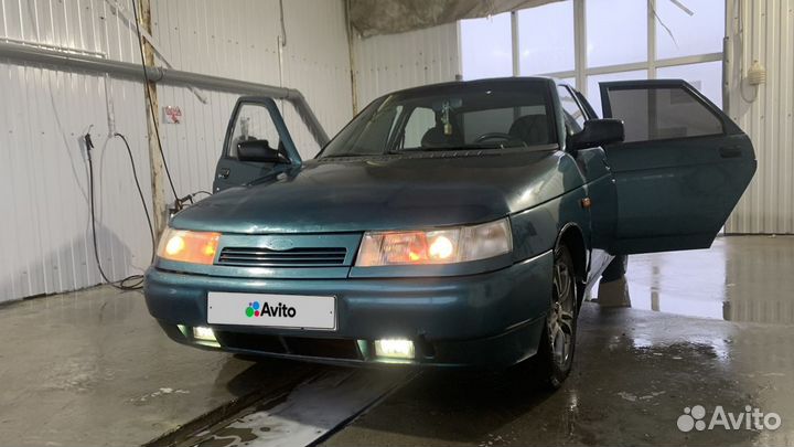 ВАЗ 2110 1.6 МТ, 2002, битый, 281 000 км