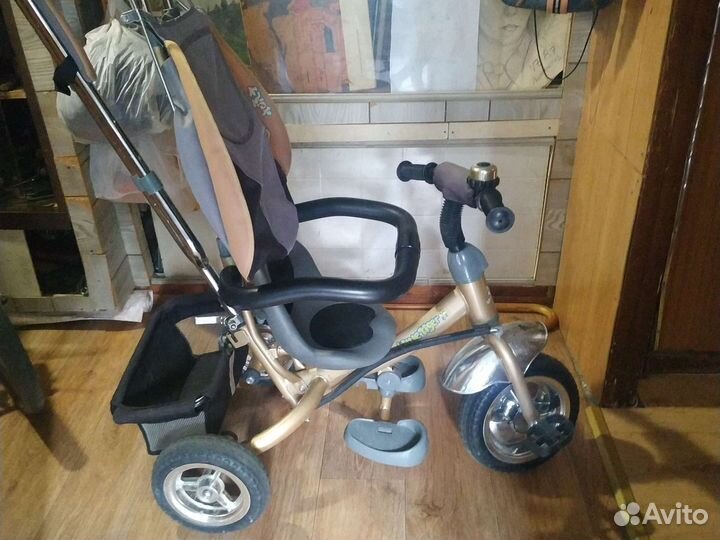 Велосипед детский трехколесный с ручкой